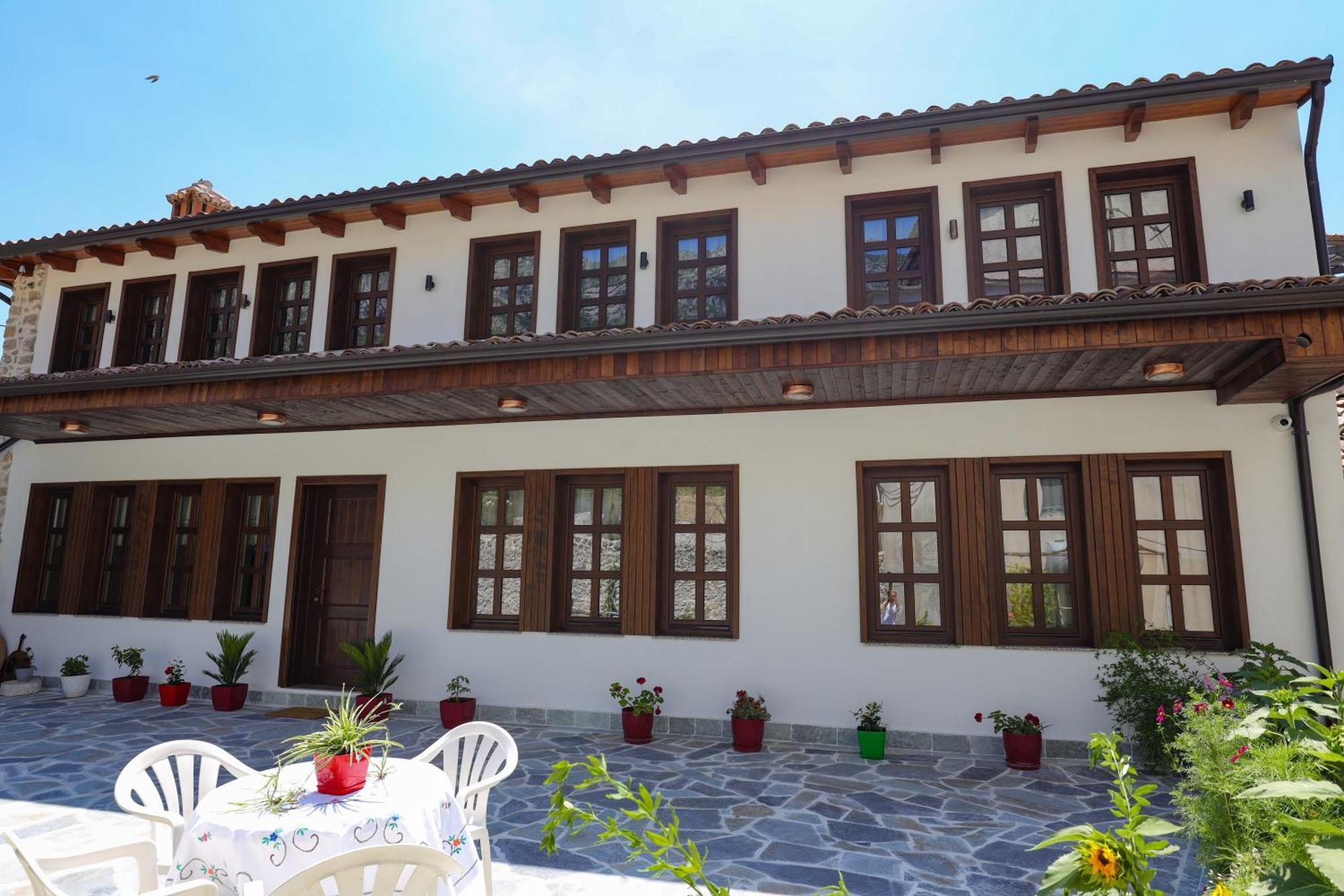 The House Of Dollma , Inside Castle Krujë